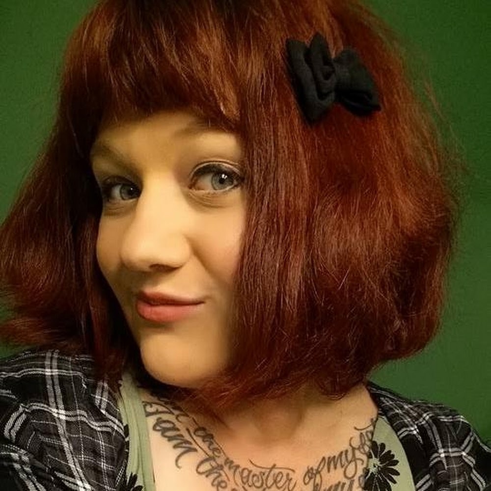 Meet your Posher, Desiree